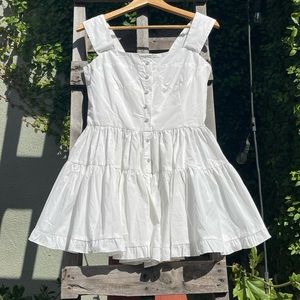 White S gothic dress!! 🕸